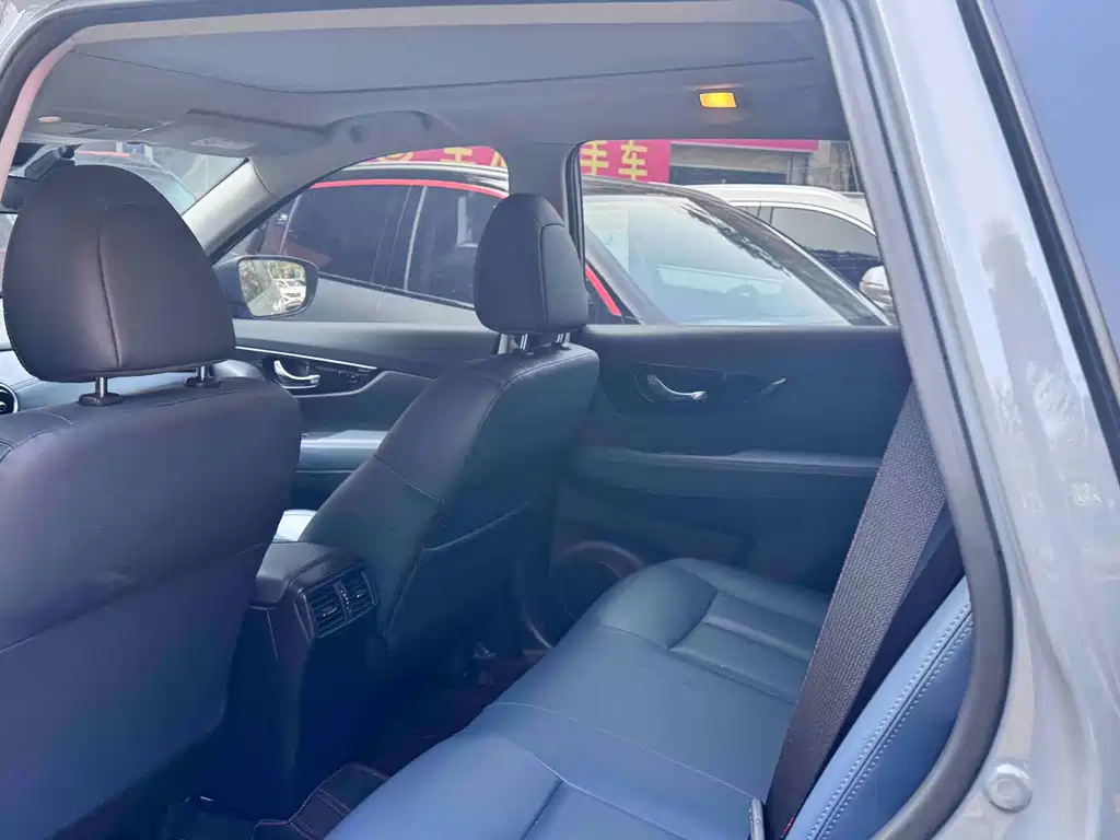 Nissan X-Trail 2025