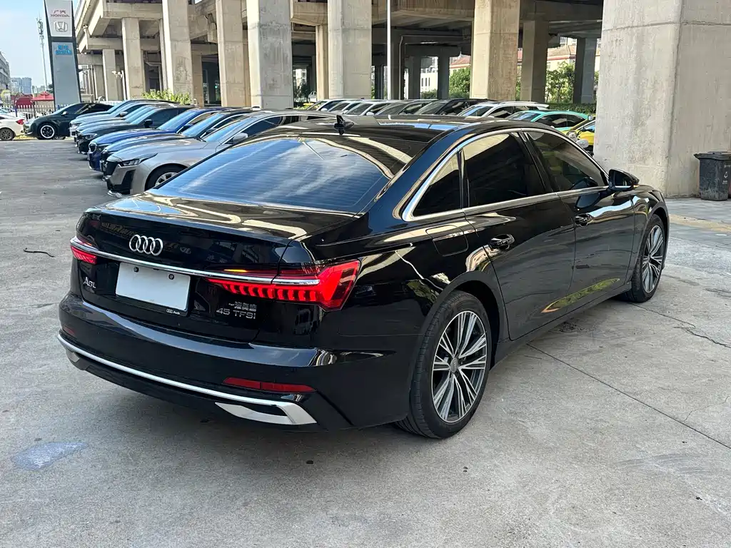 Audi A6L 2023 — фото 9