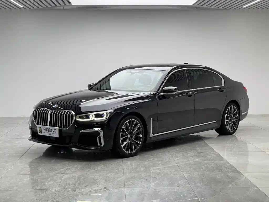 BMW 7 Series 2020 — фото 1
