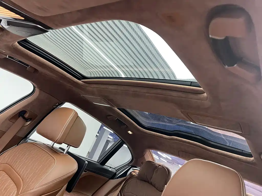 BMW 7 Series 2020 — фото 13