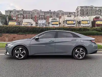 Hyundai Elantra 2021