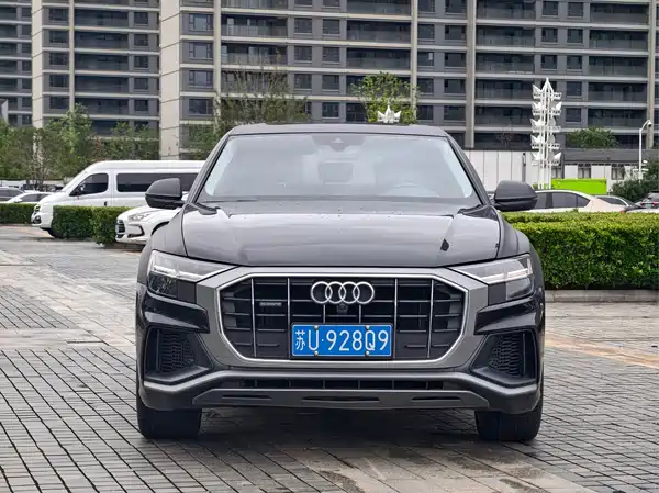 Audi Q8 2021