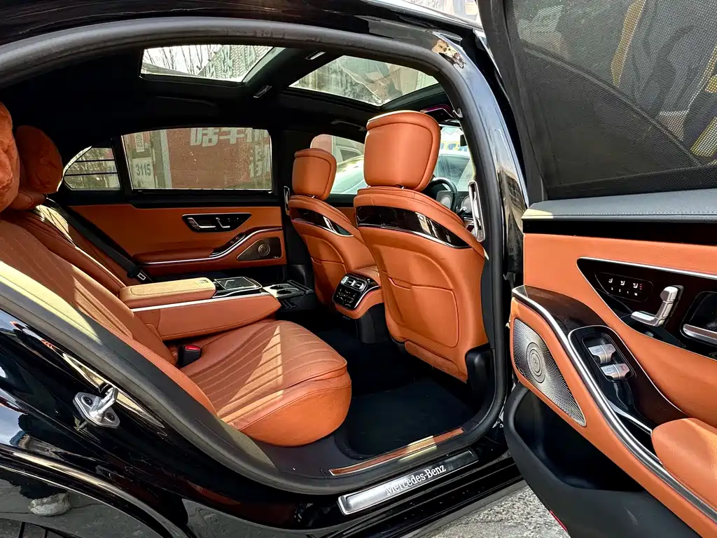Mercedes-Benz S-Class 2023 — фото 6