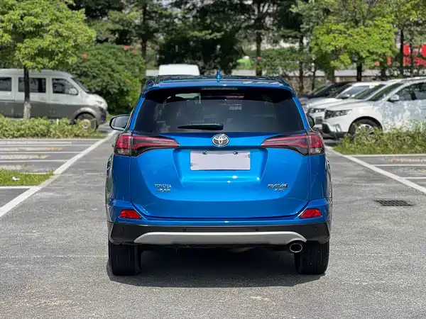Toyota RAV4 2016