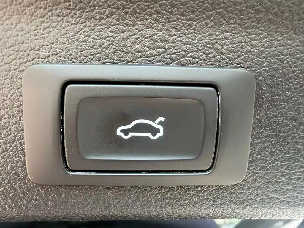 Audi Q3 2022 — фото 10