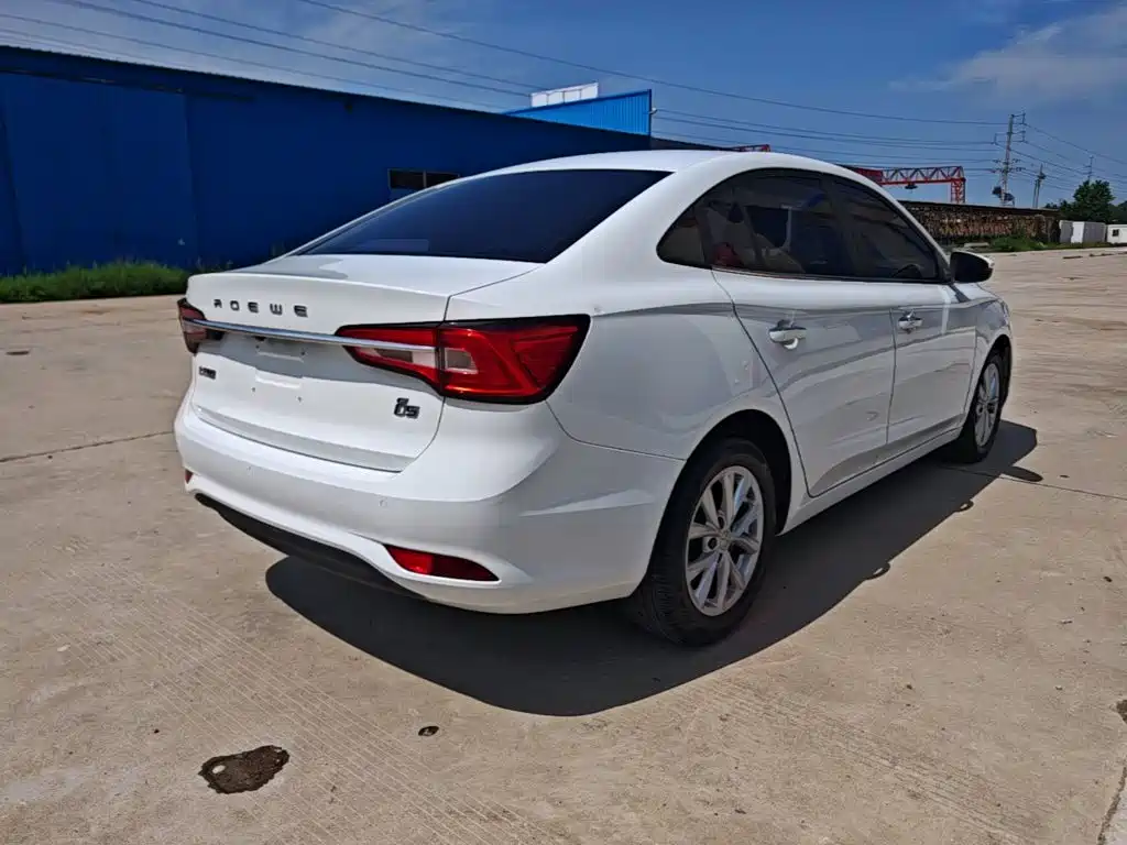 Roewe i5 2019