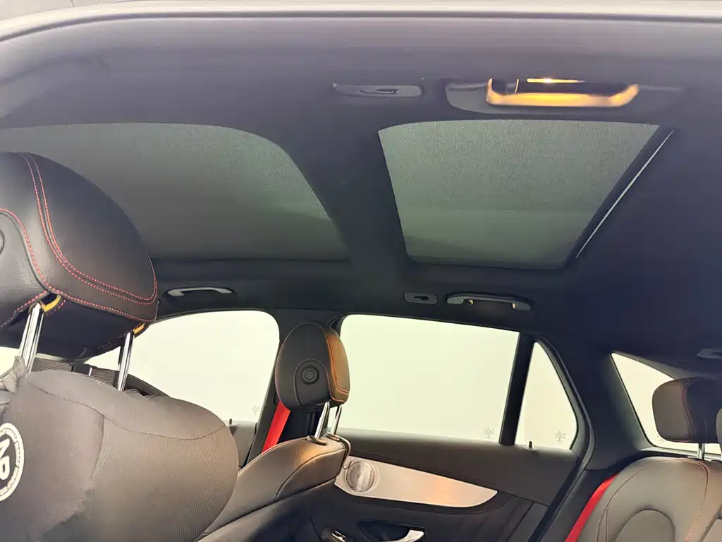 Mercedes-Benz GLC AMG 2023 — фото 11