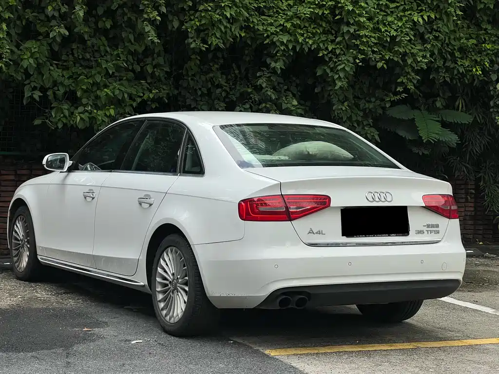 Audi A4L 2015 — фото 19