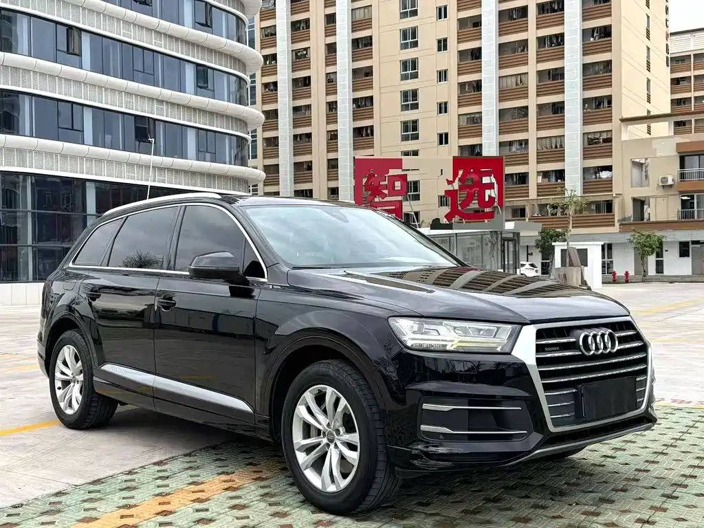 Audi Q7 2019 — фото 3