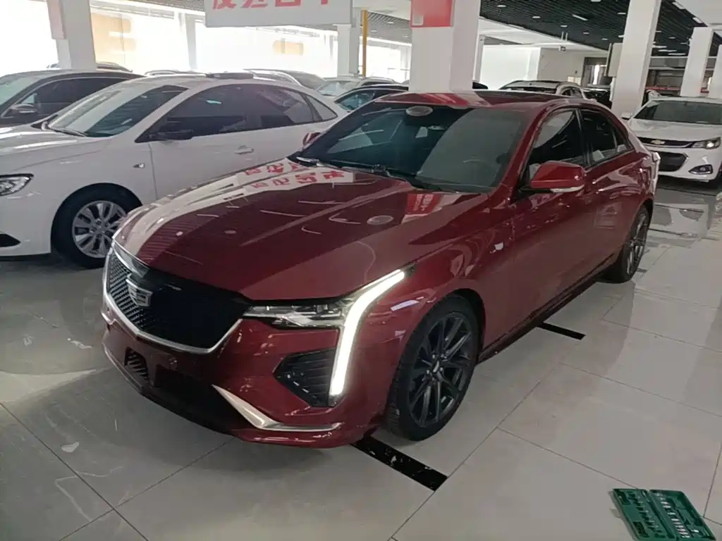 Cadillac CT4 2021 — фото 2