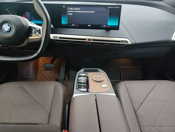 BMW iX 2023