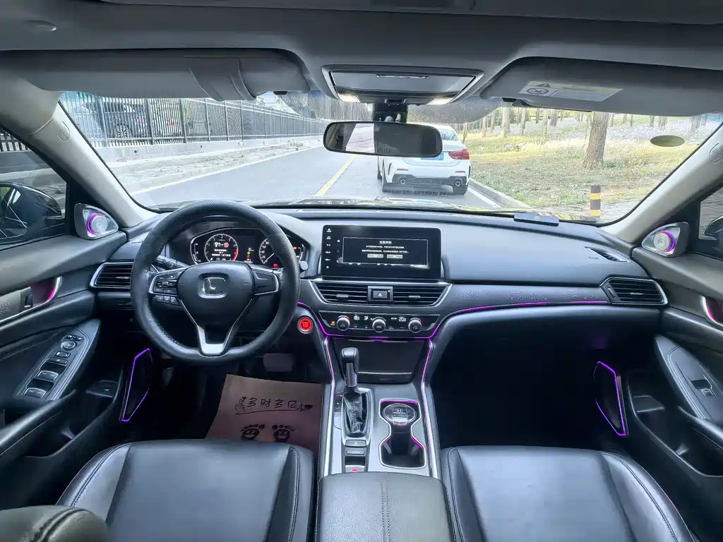 Honda Accord 2023 — фото 10