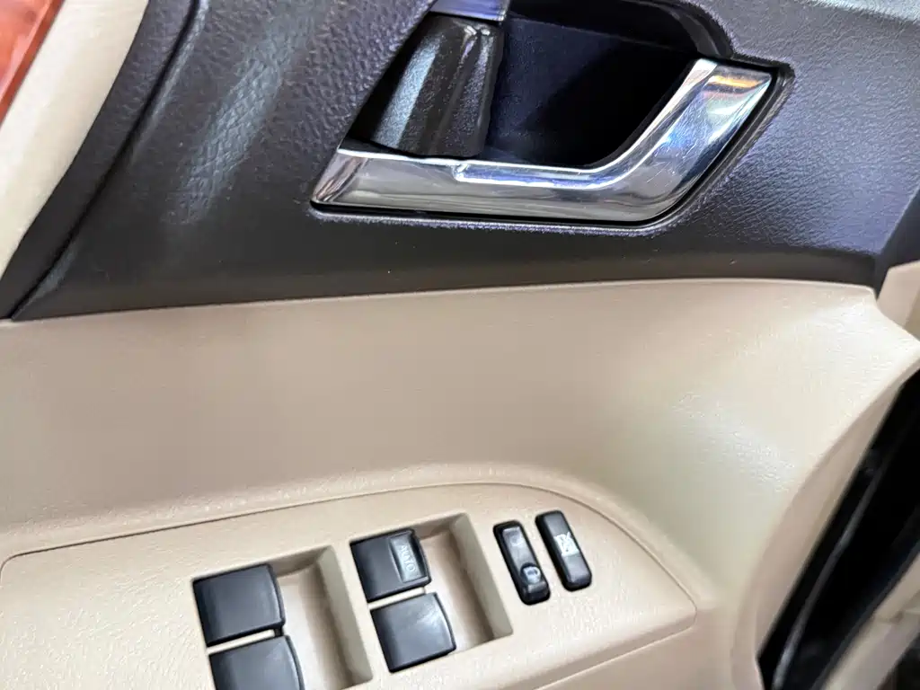 Toyota Highlander 2010 — фото 24