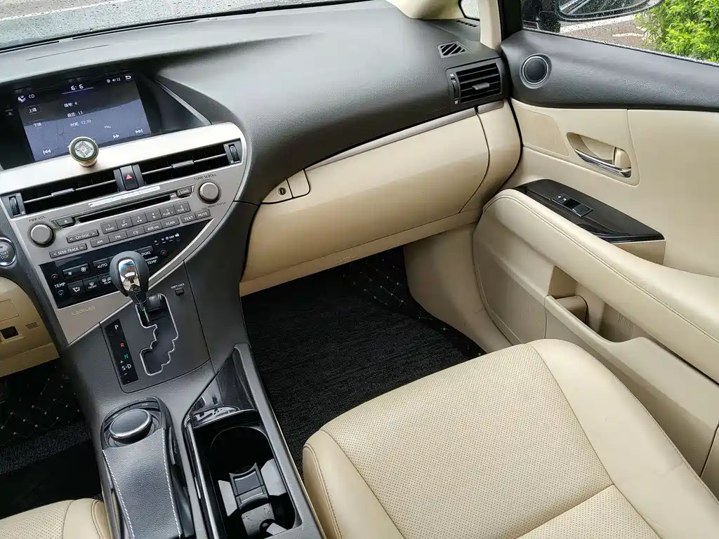 Lexus RX Classic 2013 — фото 13