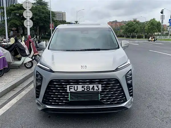 Buick GL8 New Energy 2024