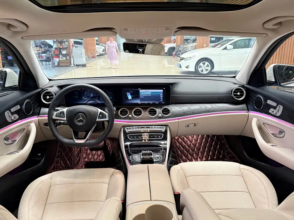 Mercedes-Benz E-Class 2017 — фото 19
