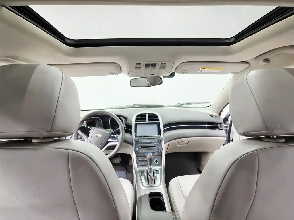 Chevrolet Malibu 2015 — фото 10