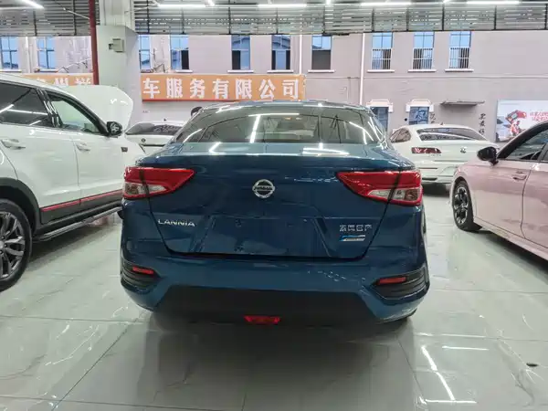 Nissan Bluebird 2018