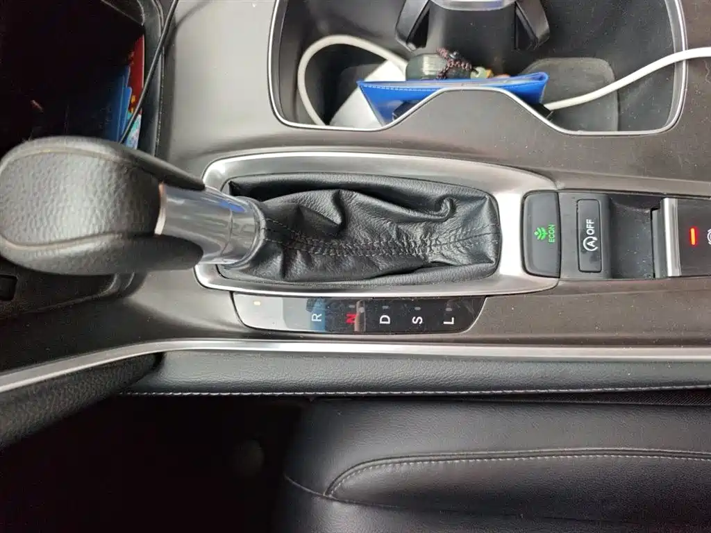 Honda Accord 2019 — фото 15