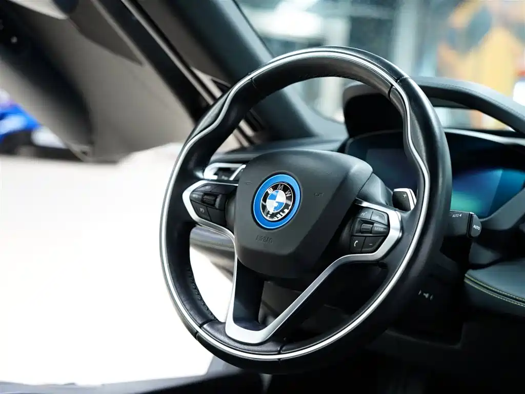 BMW i8 2017 — фото 40