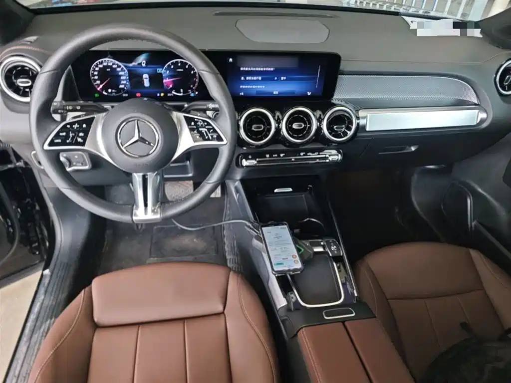 Mercedes-Benz GLB 2025 — фото 10