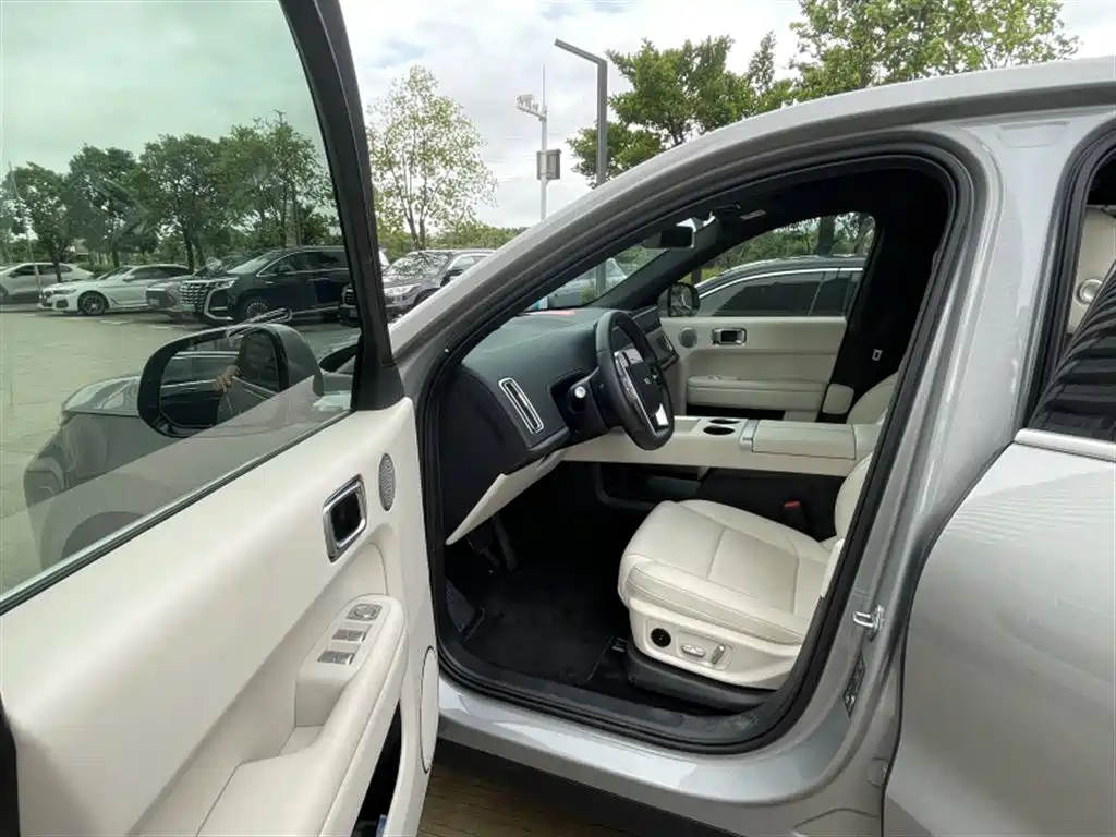 Li Auto Li L6 2024