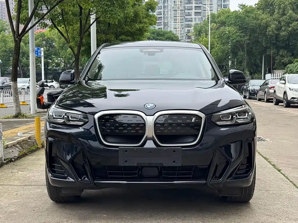 BMW iX3 2023 — фото 2