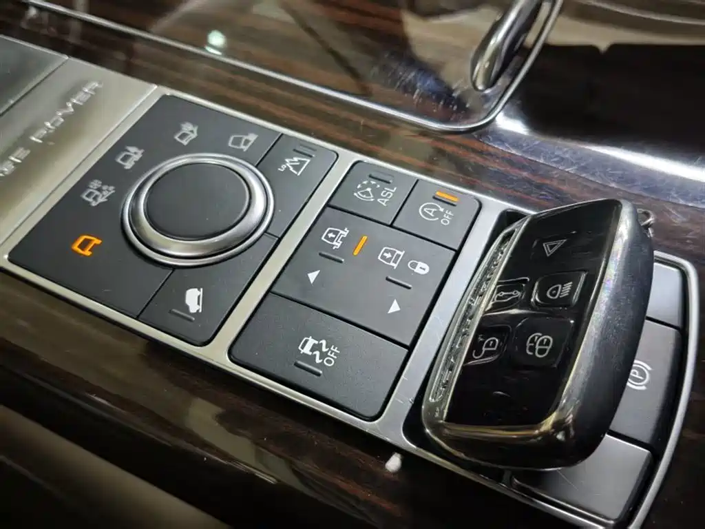 Land Rover Range Rover 2016 — фото 12