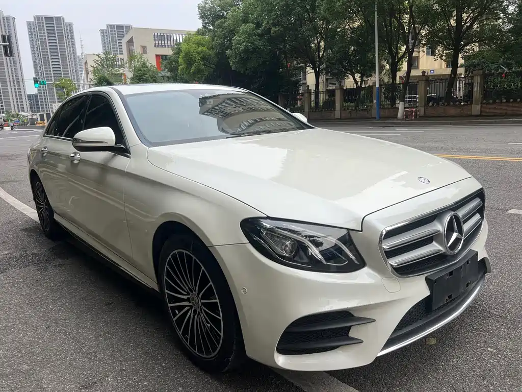 Mercedes-Benz E-Class 2017 — фото 3
