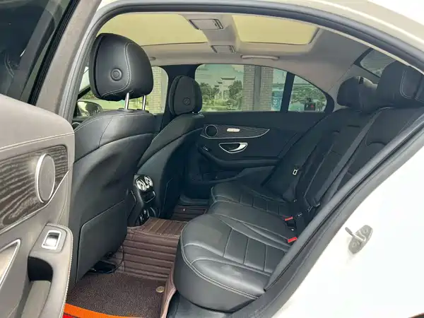 Mercedes-Benz C-Class 2021