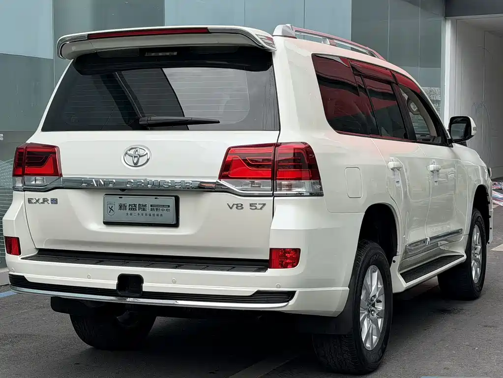 Toyota Land Cruiser 2019 — фото 5
