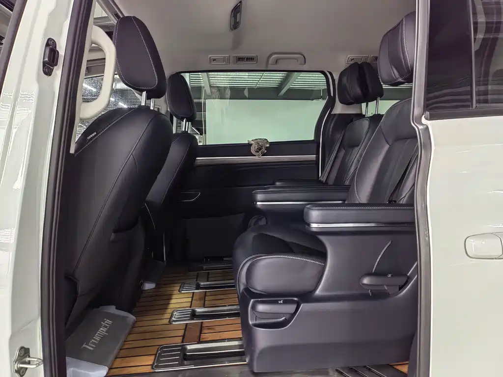 GAC Motor Trumpchi M8 2023 — фото 11