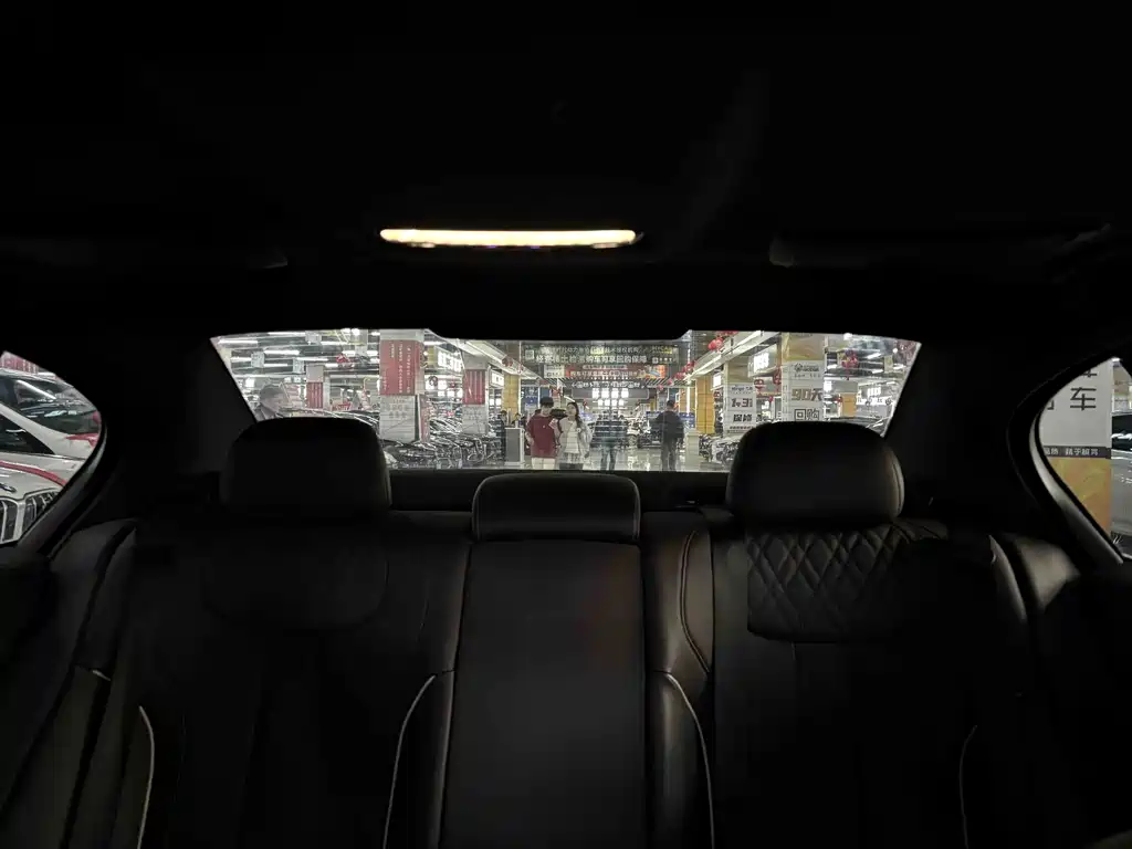 BMW 5 Series 2022 — фото 13