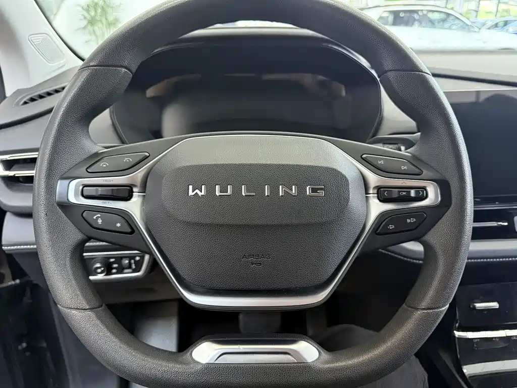 Wuling Victory 2021 — фото 9