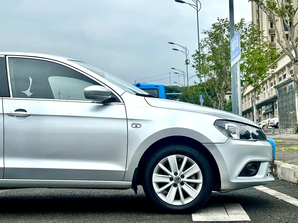 Volkswagen Jetta 2015 — фото 9