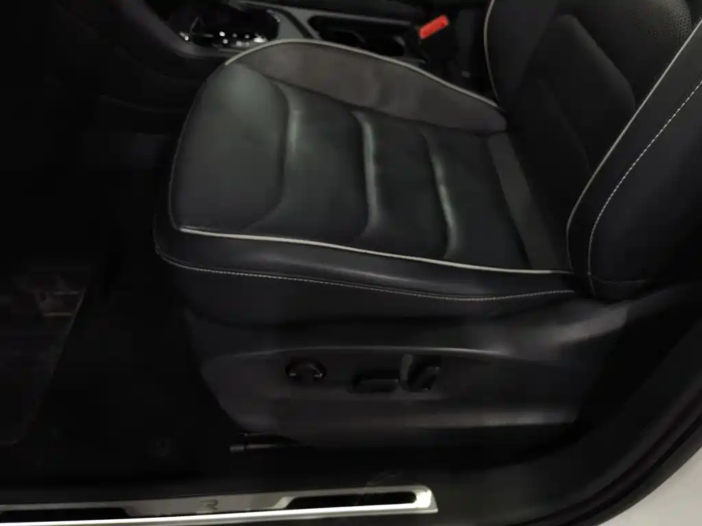 Volkswagen Tiguan L 2021 — фото 20