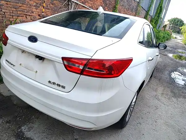 Ford Escort 2017