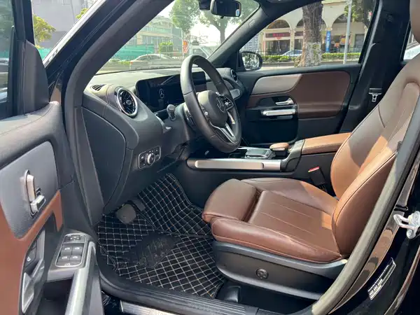 Mercedes-Benz GLB 2021