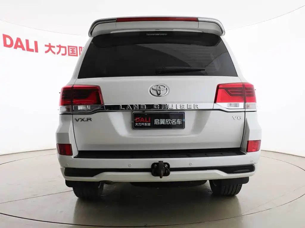 Toyota Land Cruiser 2019 — фото 15