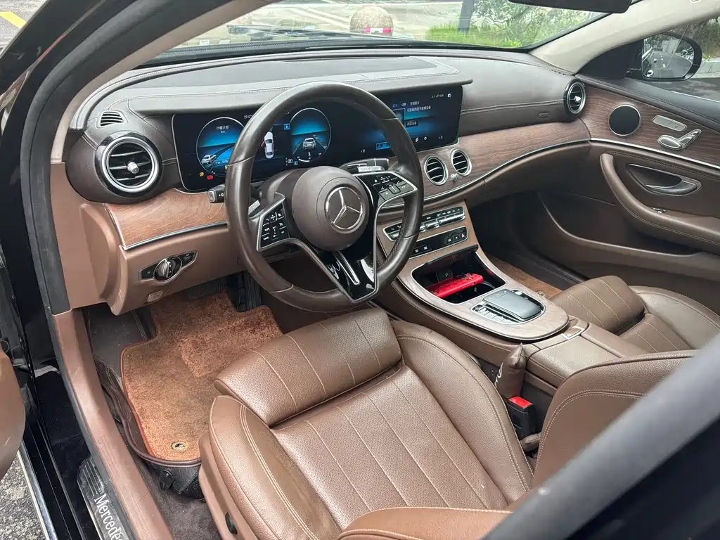 Mercedes-Benz E-Class 2022