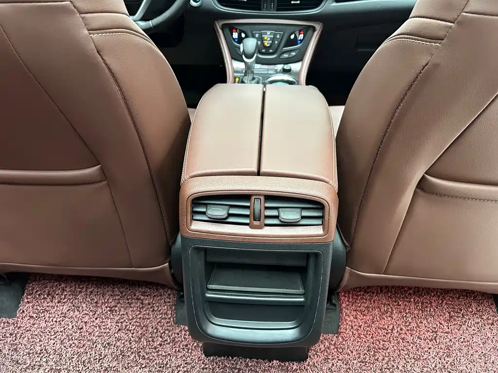 Buick Envision Plus 2017 — фото 16