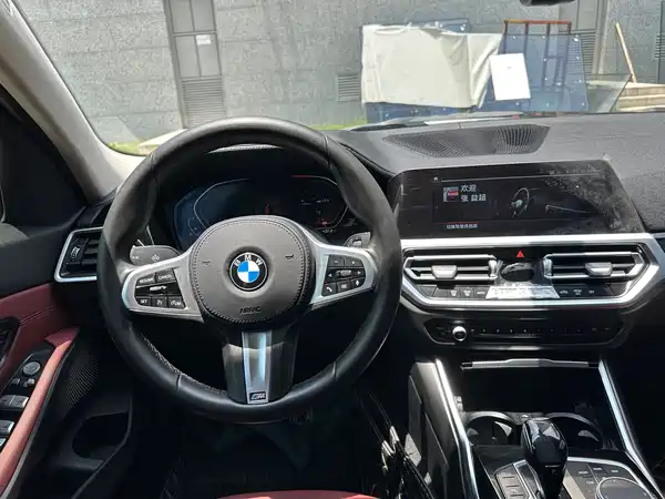 BMW 3 Series 2021