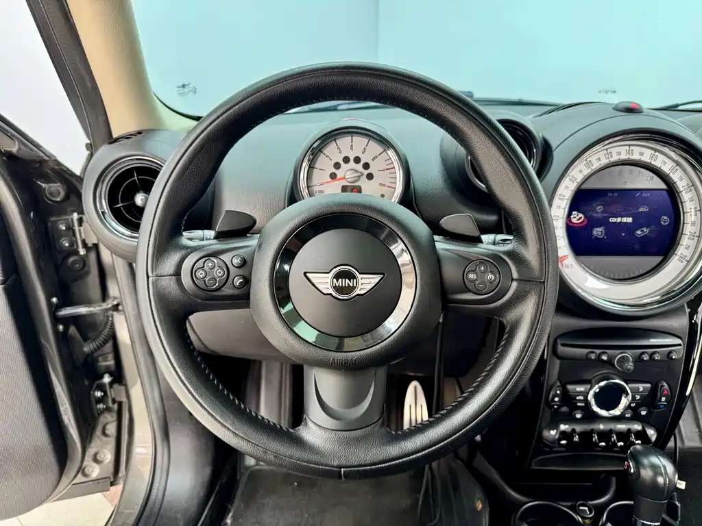 MINI Paceman 2014 — фото 14