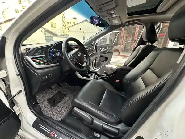 Honda Crider 2013