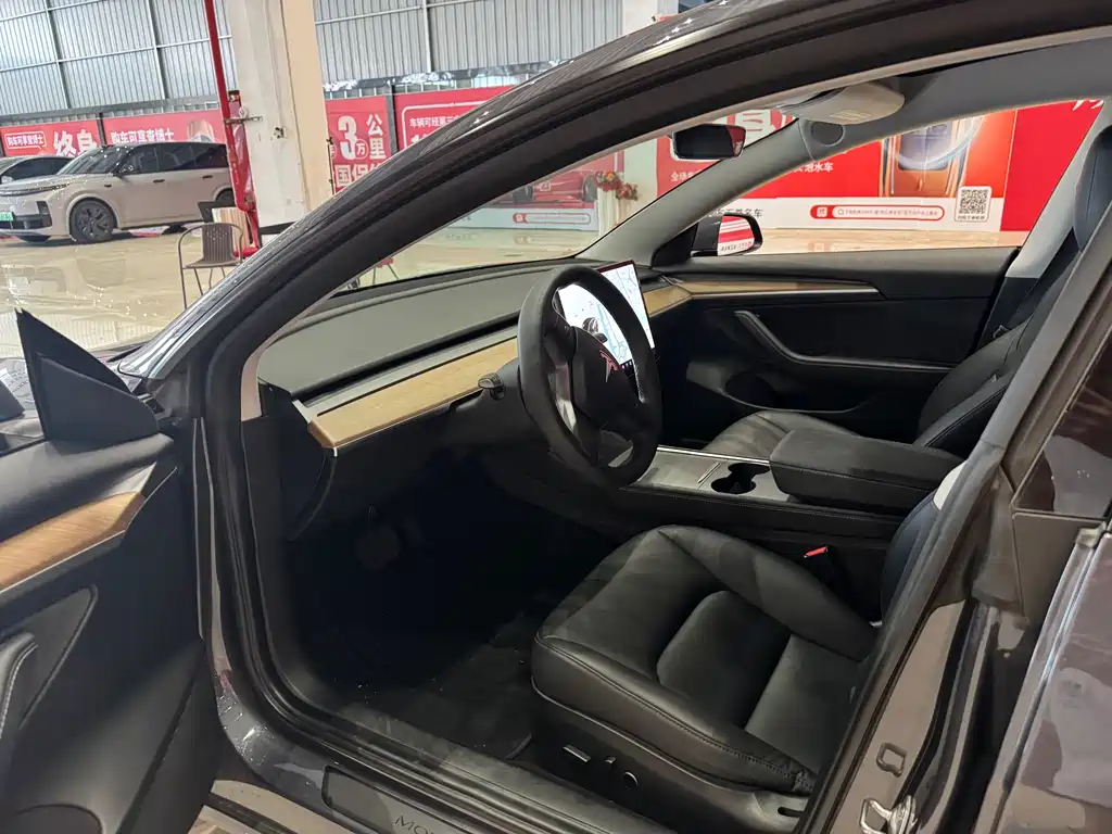 Tesla Model 3 2021 — фото 7