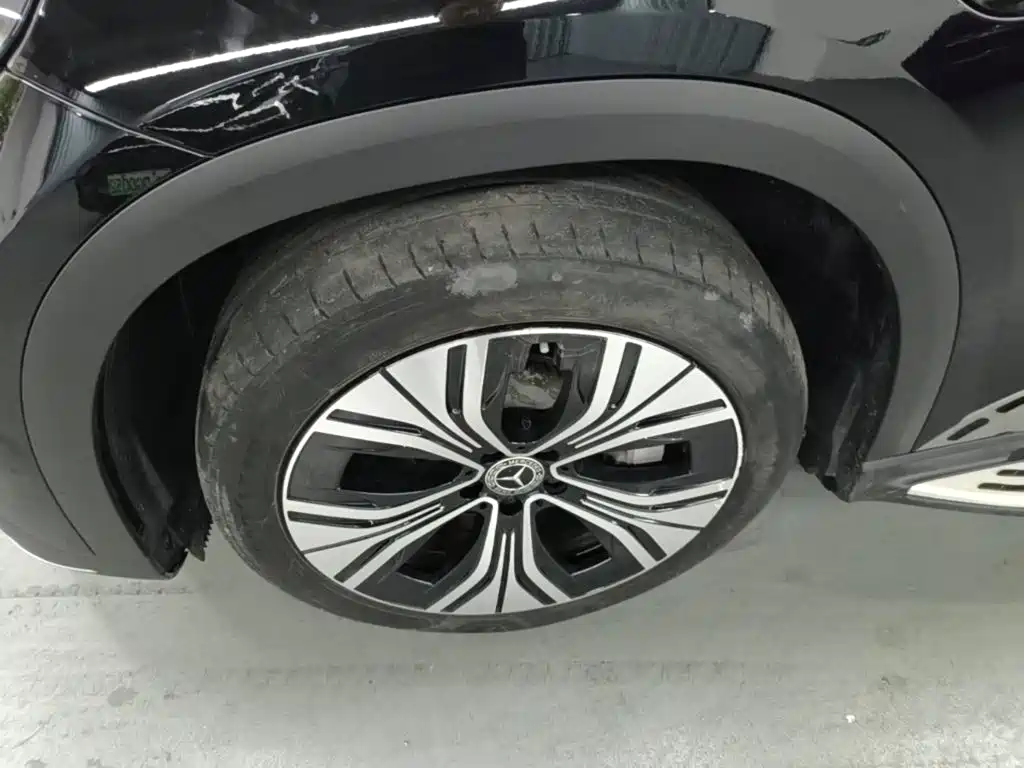 Mercedes-Benz EQE SUV 2023 — фото 23