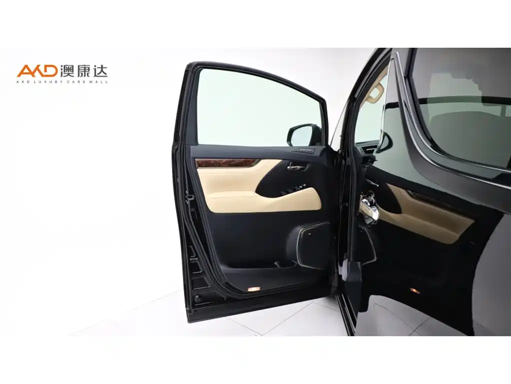 Toyota Alphard 2022 — фото 11