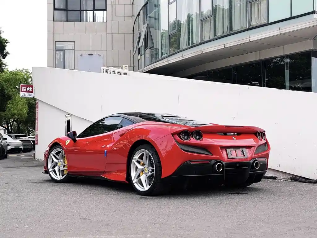 Ferrari F8 2023 — фото 5