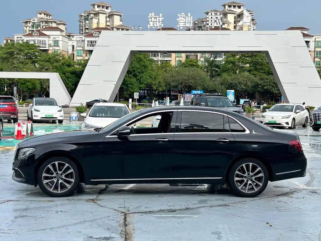 Mercedes-Benz E-Class 2020