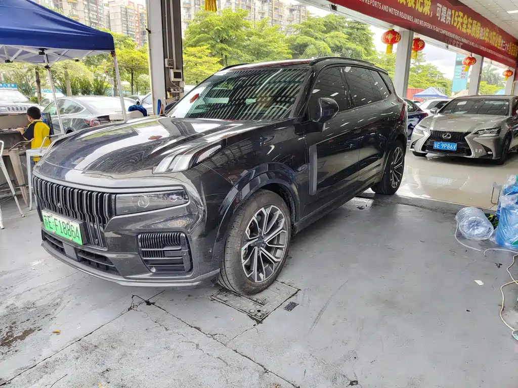Lynk & Co 09 EM-P 2022